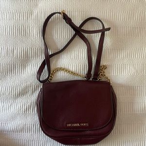 Michael kors cross body